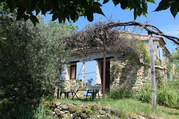 Casa De Huéspedes para 3 Personas en Cruis, Forcalquier region, Foto 1