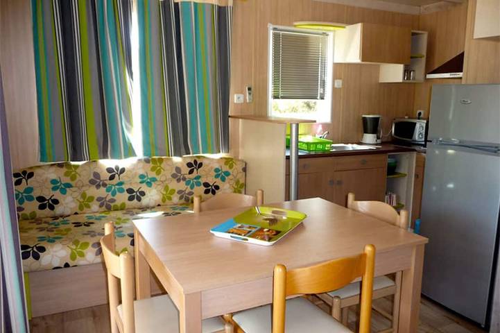 Promozione -20% Climatisé Di Legno Di Chalet A Pieno Verde Vicino A Algajola in Aregno (Corsica), Calvi e dintorni