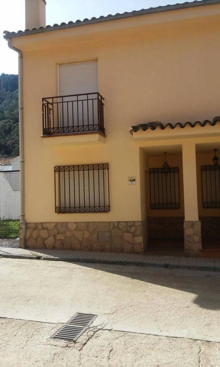 Casa de vacaciones para 11 personas, con piscina además de jardín y vistas - 1