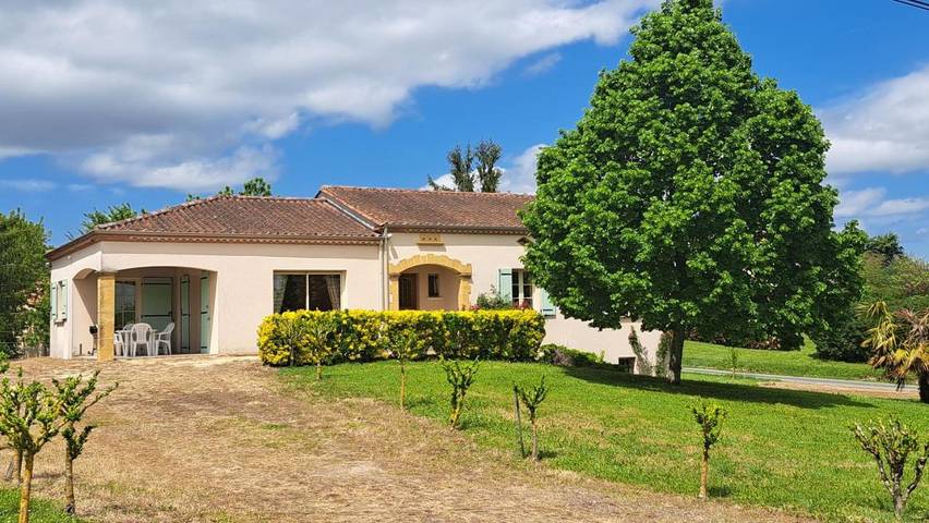 Location de vacances pour 8 personnes, avec jardin et vue à Marsalès - 2