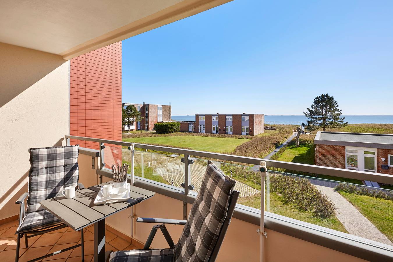 Ganze Ferienwohnung, Haus Uthlande 10 in Raucherstrand, Wyk auf Föhr