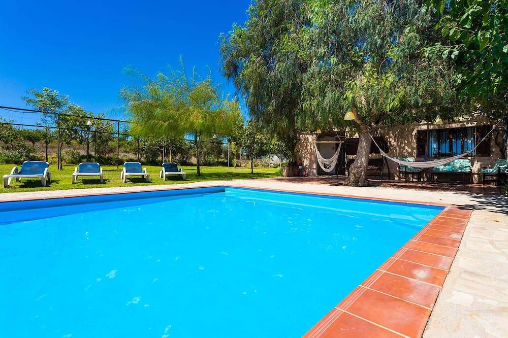 Beautiful home in Manacor with private swimming pool, can be inside or outside in Manacor, East Majorca