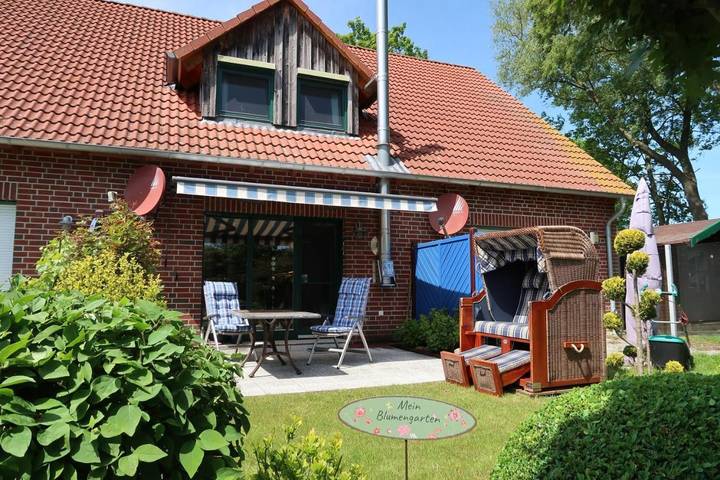 Ferienhaus für 5 Personen, mit Ausblick und Garten in Boltenhagen