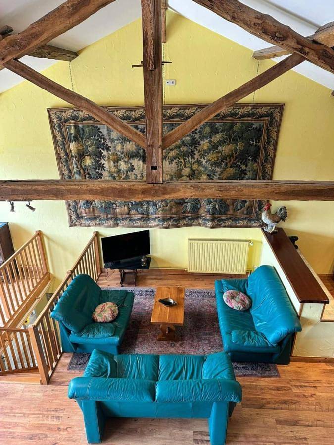 Gîte pour 4 personnes, avec vue ainsi que jardin et piscine dans Loubersan - 3
