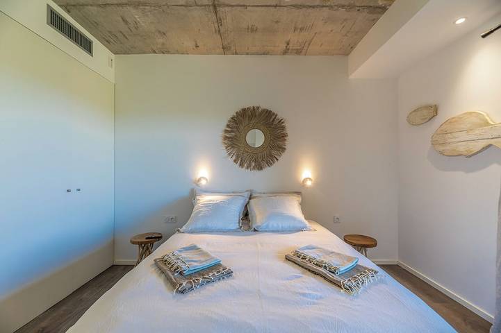 Gîte pour 6 personnes, avec sauna ainsi que terrasse et piscine dans Plage de Fautea - 2