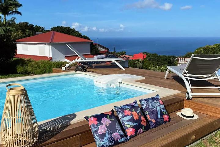 Location de vacances pour 6 personnes, avec jardin ainsi que piscine et vue à Gourbeyre - 4