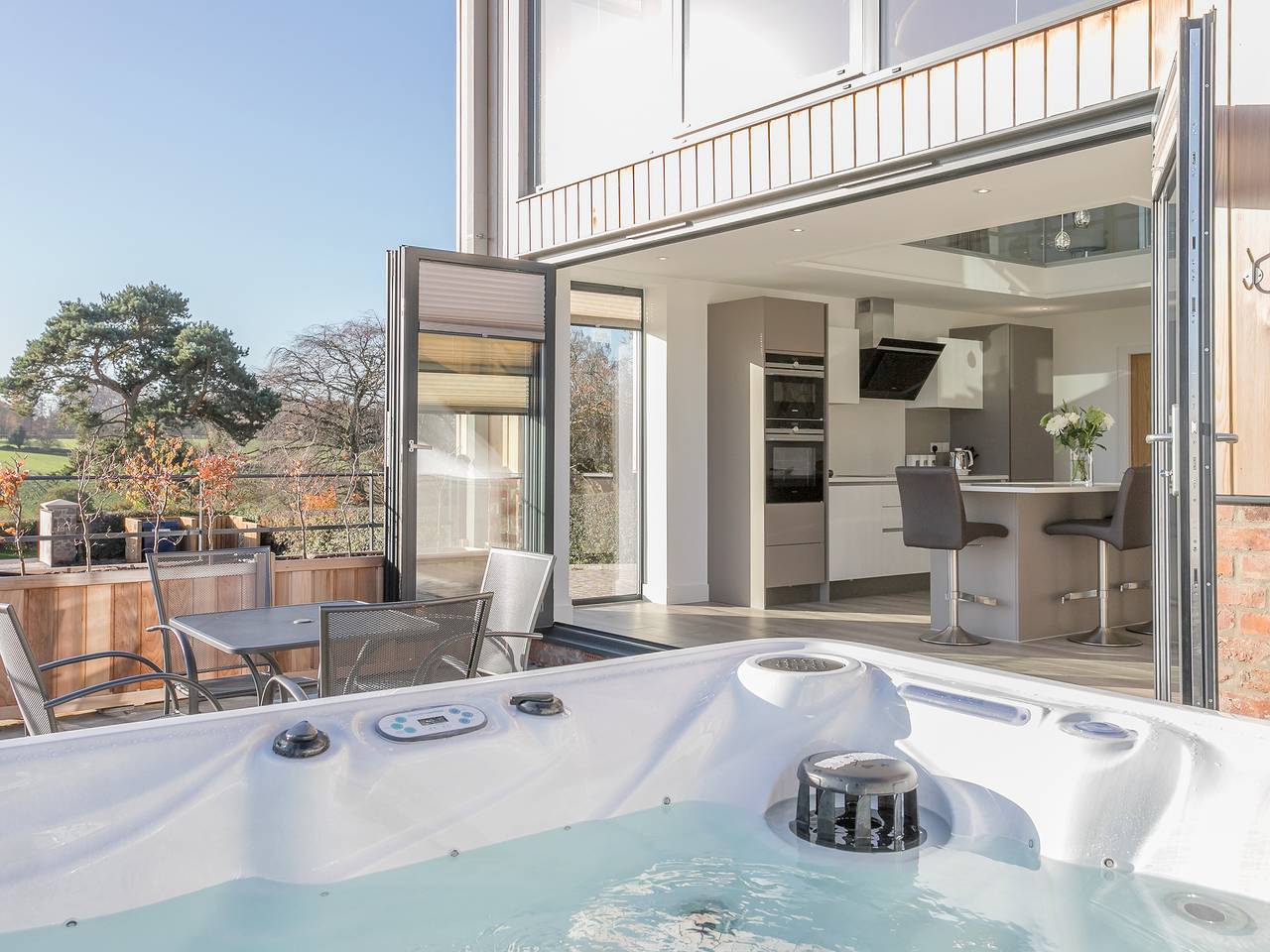 The Lookout - Ukc3846 in Ticknall, Derbyshire