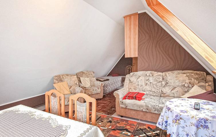 Ferienwohnung für 4 Personen, mit Terrasse und Seeblick in Userin - 4