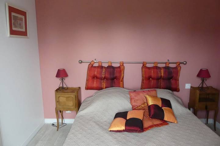 Location de vacances pour 8 personnes, avec jardin à Bacilly - 3