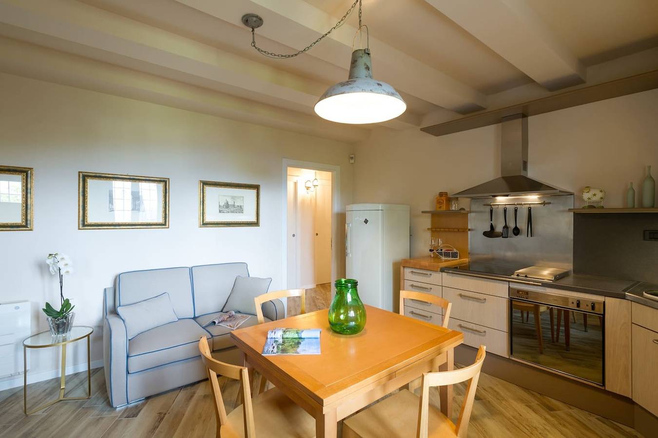 Entire apartment, Refined Apartment in Lastra a Signa - 77 sqm - Air Conditioning in Signa, Prato Province