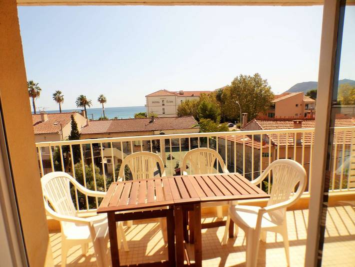 Gîte pour 5 personnes, avec Balcon et Terrasse dans Plage des Sablettes