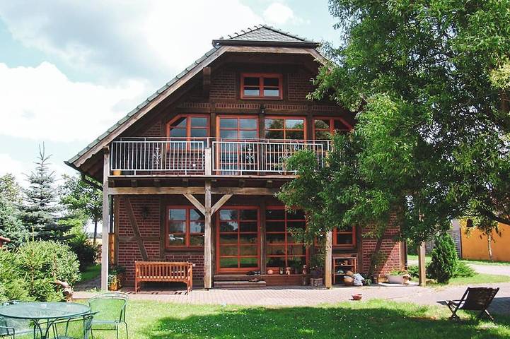 Ferienwohnung für 6 Personen, mit Balkon und Garten in Seeblick