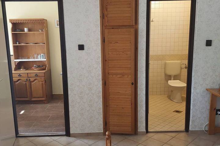 Family-friendly house with pool, 4 apartments, air conditioning, quiet location in Zamárdi. in Zamárdi, Siófok