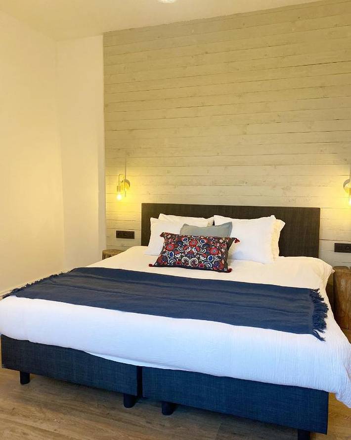 Location de vacances pour 8 personnes, avec terrasse, animaux acceptés à Tellin - 3