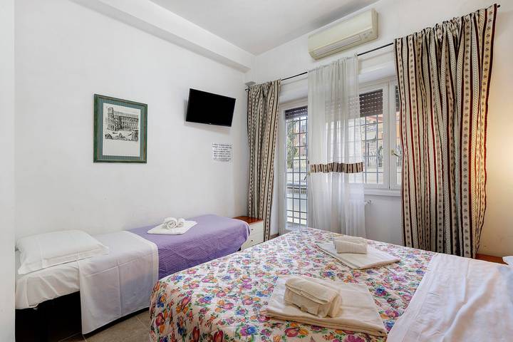 Holiday rental for 12 people, with Balcony in Lazio