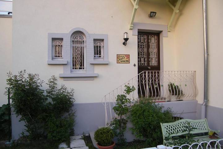 Chambre d’hôte pour 2 personnes, avec terrasse et jardin dans Neufchâteau - 4