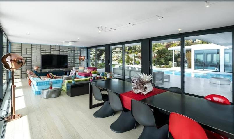 Ferienhaus für 12 Personen, mit Pool und Sauna sowie Whirlpool und Garten in Badalona - 2