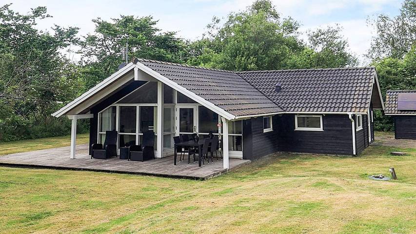 Ferienhaus für 7 Personen, mit Garten und Whirlpool sowie Sauna