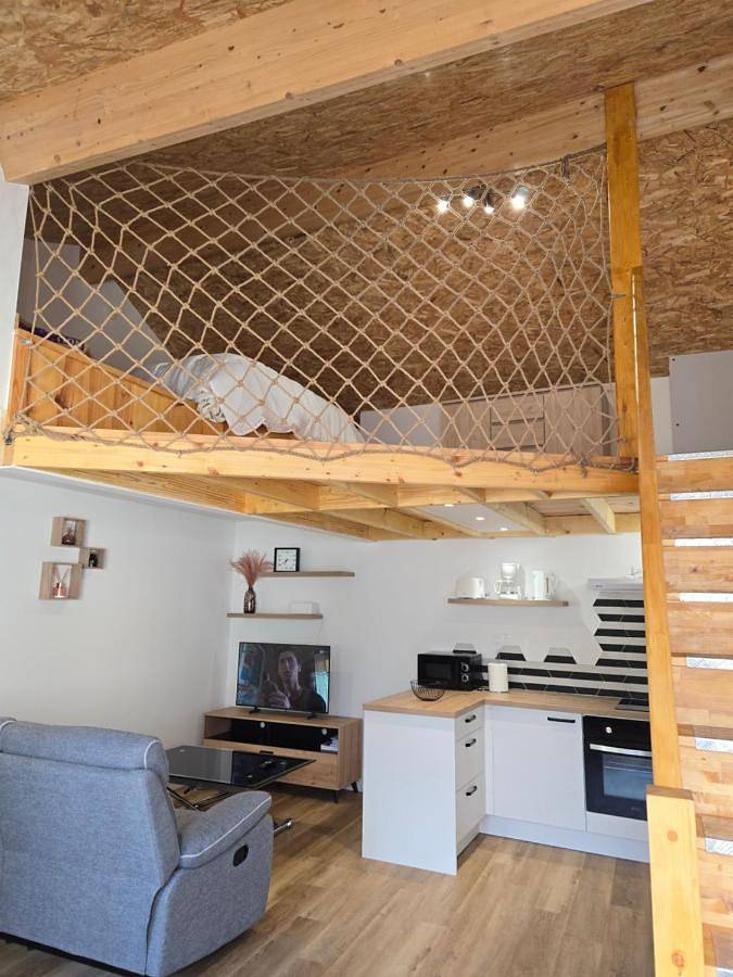 Appartement de vacances pour 2 personnes, avec terrasse ainsi que jardin et vue