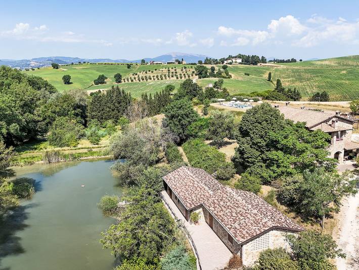 Casa vacanza per 6 persone, con giardino e vista lago, con animali domestici a Perugia