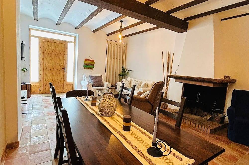 Casa Rural Can Vesta in Navarrés, Valencia Province