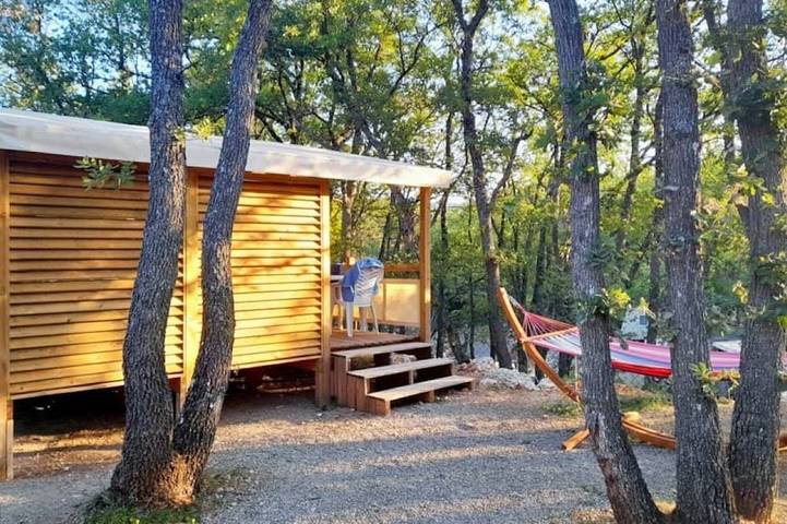 Zecamping 3* chiens acceptés mobil-home Tv clim 18m2 2 pers in Bauduen, Brignoles Region