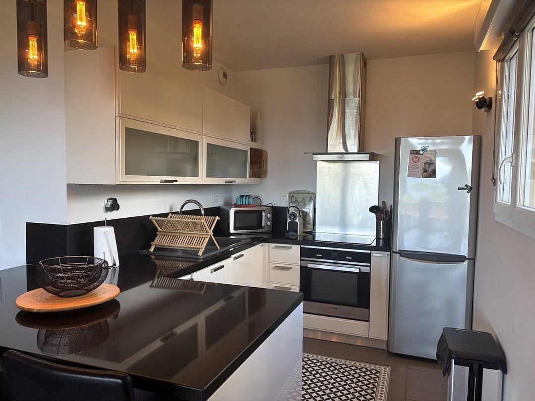 Entire apartment, Paolina- Sea View- Beach And Shops On Foot in Sari-Solenzara, Arrondissement de Sartène