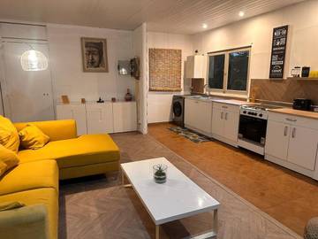 Gîte pour 6 personnes, avec jardin ainsi que vue et terrasse à Païta