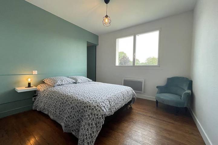 Location de vacances pour 11 personnes, avec jardin à Saint-Jean-le-Vieux - 3