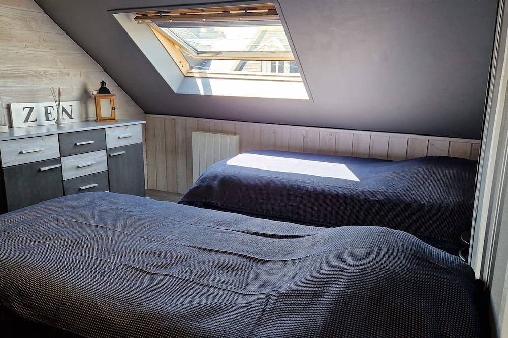 Bel Appartement Duplex Avec Belle Terrasse à Proximité de la mer in Fécamp, Le Havre region