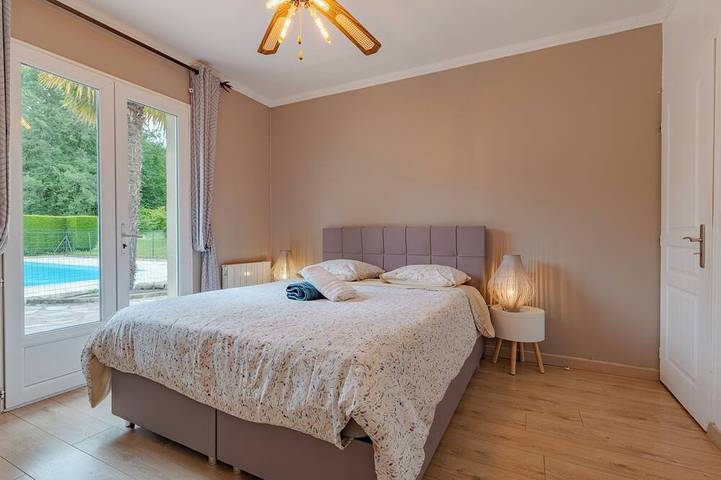 Location de vacances pour 8 personnes, avec Terrasse et Jardin à Anglars-Nozac - 3
