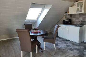 Ferienwohnung für 4 Personen, mit Garten und Balkon in Schwülper