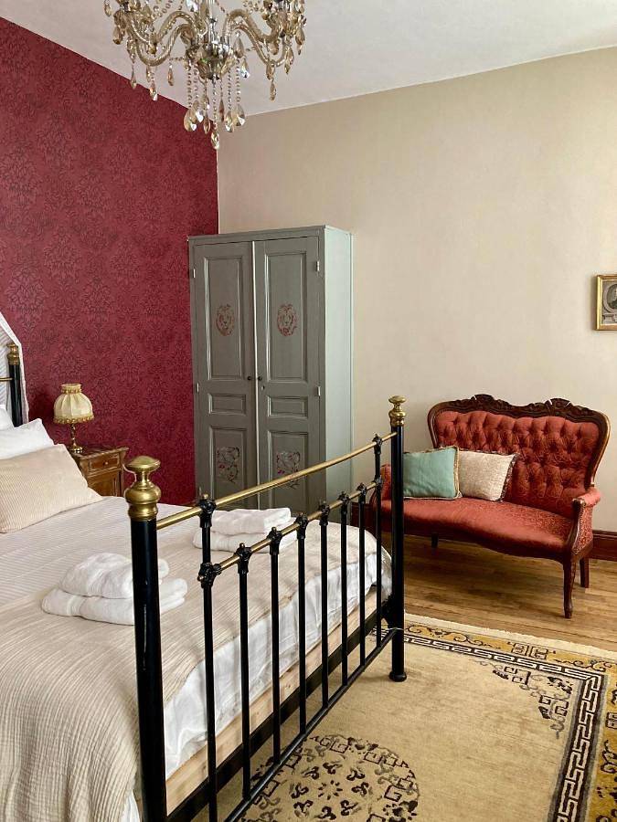 Chambre d’hôte pour 2 personnes, avec jardin ainsi que vue et terrasse
