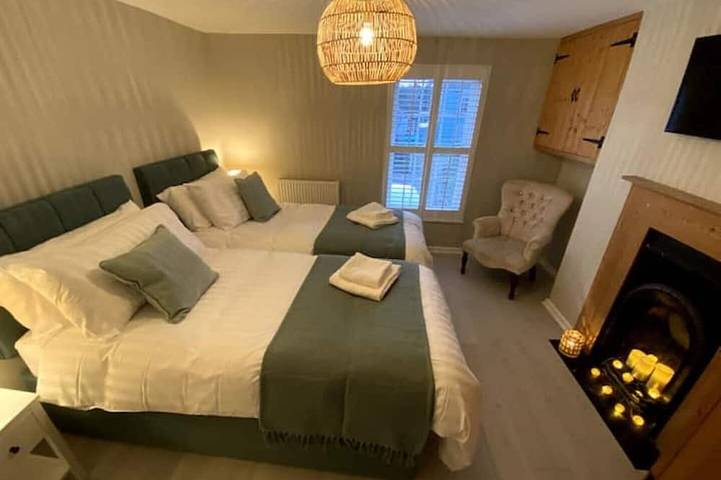 Minutes from Whitstable beach and high street. Sleeps up to 6 in Whitstable, Kent