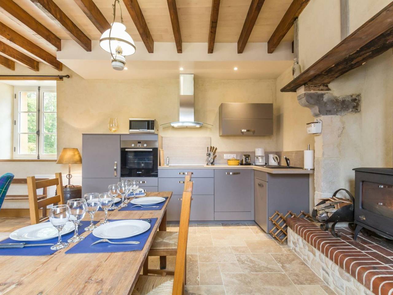 Estudio entero, Encantadora casa normanda restaurada con jardín y terraza in Carentan les Marais, Región de Saint-Lô