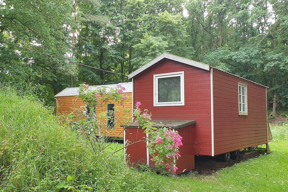Kuscheliges schwedenrotes Tinyhaus zur idealen Auszeit in der Natur in Nutteln, Kreis Steinburg