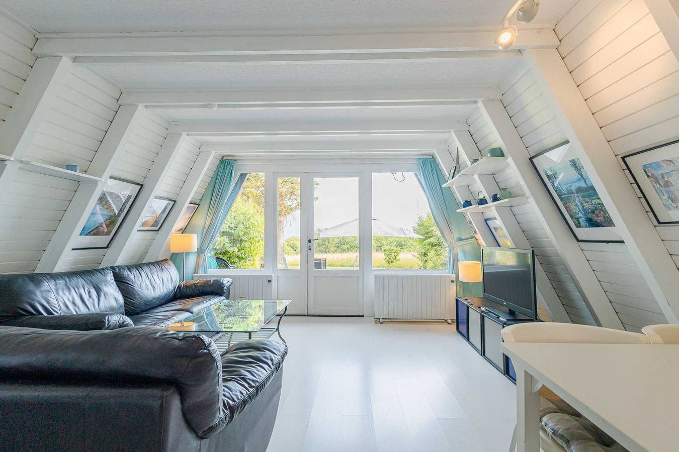 Nurdach-Haus (Typ 7) in Immenstaad am Bodensee, Region Bodensee-Oberschwaben