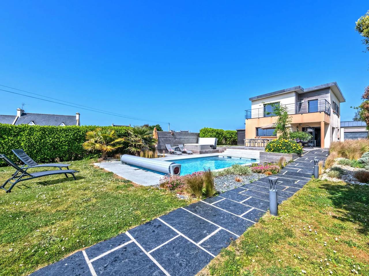 Maison 12 Personnes in Lilia, Plouguerneau