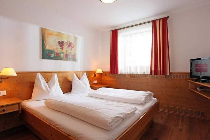 Chalet für 4 Personen, mit Garten und Sauna sowie Terrasse in Brixen im Thale - 2