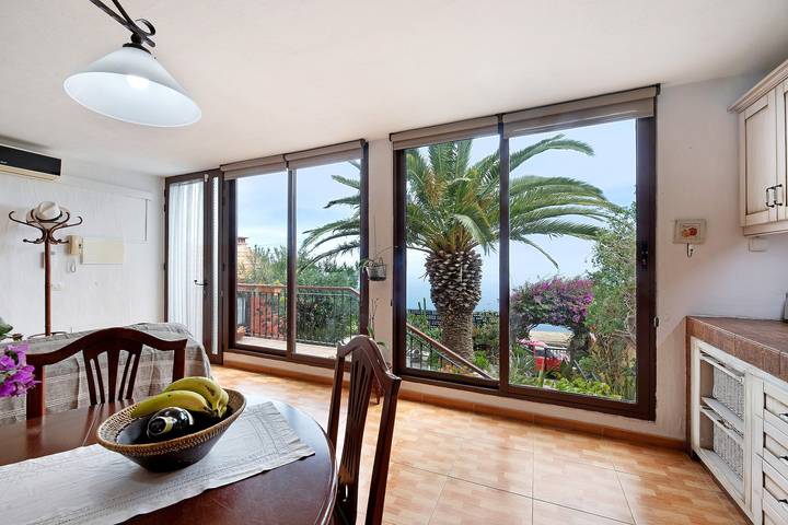 Vacation rental for 2 people, with Balcony and Yard in La Palma