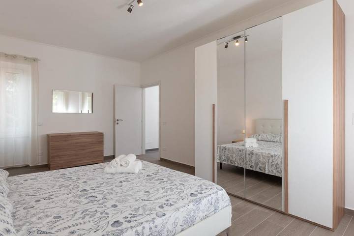 Appartamento per 5 persone, con Balcone e Terrazza nonché Panorama a Rozzano