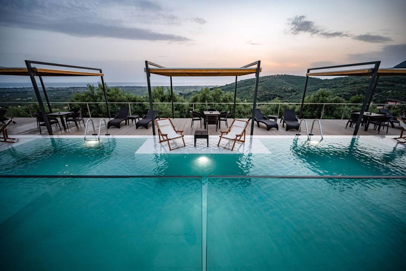 Serenity Suites Sea View 3 in Golf von Kyparissia