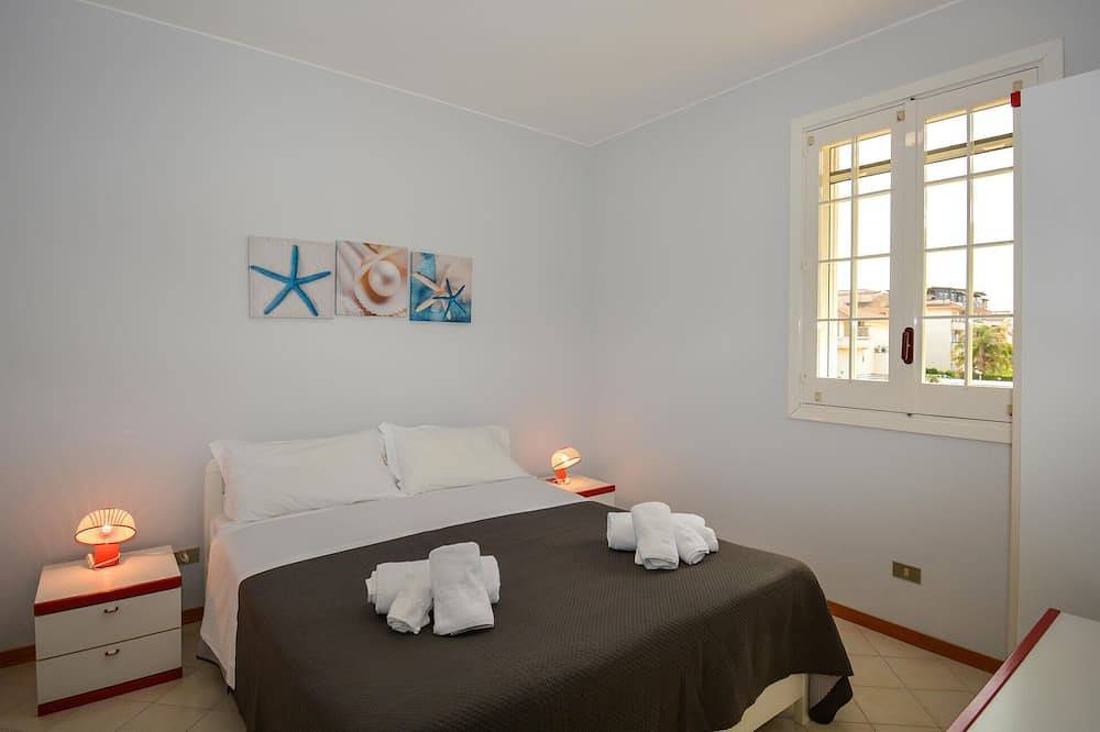 Entire apartment, 2 bedroom lovely apartment in Marina di Ragusa in Ragusa, Ragusa Province