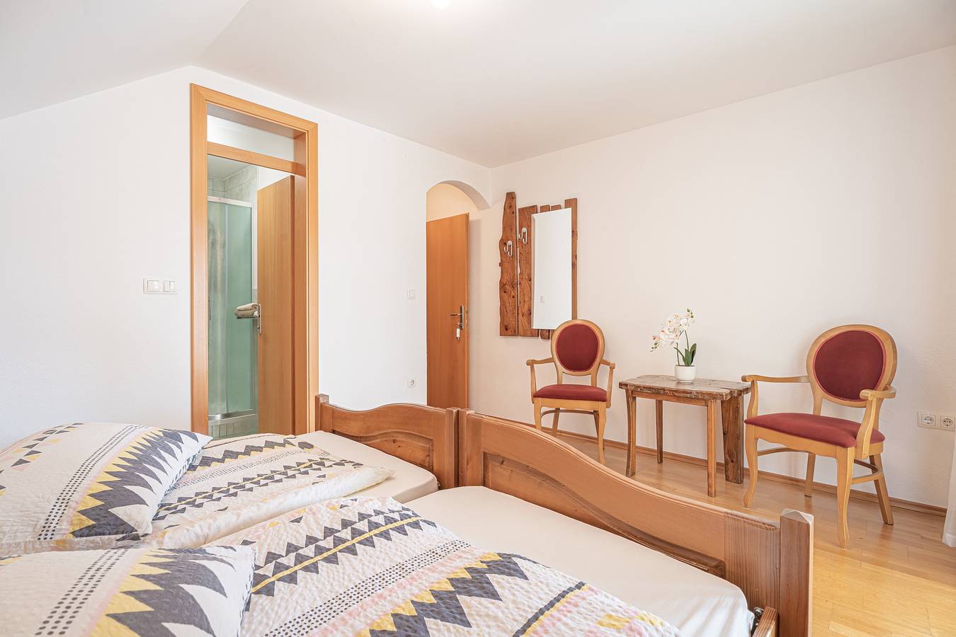 Hotel für 2 Personen mit Balkon in Cerknica, Innerkrain-Karst
