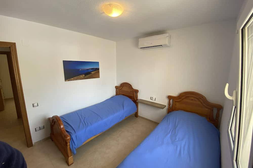 Villa with Wifi, airco and Private Pool in Beautiful Garden in Alcossebre, Alcalà de Xivert