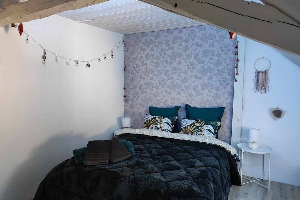 Les 3 Terrasses Maison aux Portes du Morvan Avec Spa au Pied de la Vieille Ville in Avallon, Parque natural de Morvan