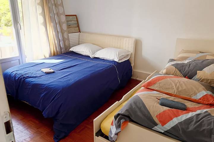 Gîte pour 8 personnes, avec jardin et terrasse à Bondy - 3