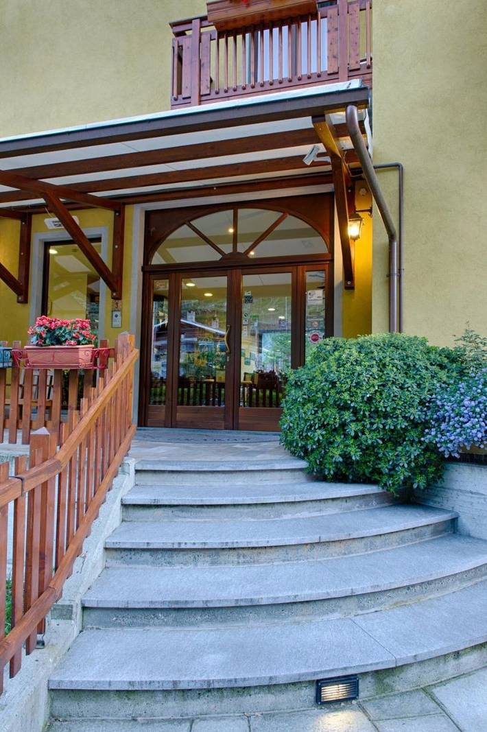 Hôtel pour 3 personnes, avec balcon et vue dans Pont-Saint-Martin (Aosta) - 4