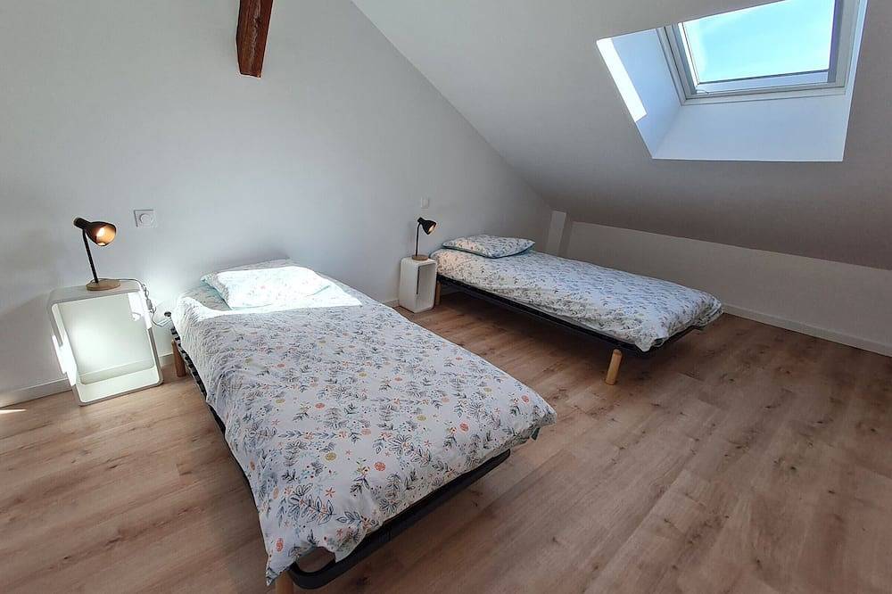 Gîte rénové près de Nancy et Metz, animaux admis in Lironville, Toul