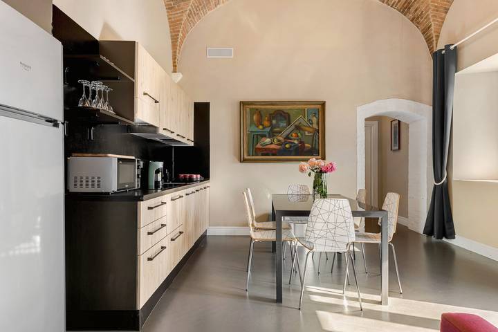 Geheel appartement, Appartement 'Matti - Margot' met privé tuin in Poggibonsi, Provincie Siena